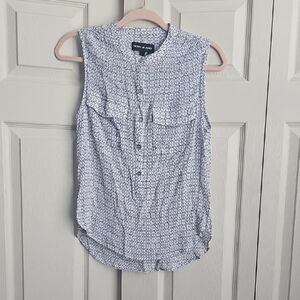 DKNY women's Blue and White Patterned Sleeveless Blouse top.  CONT G